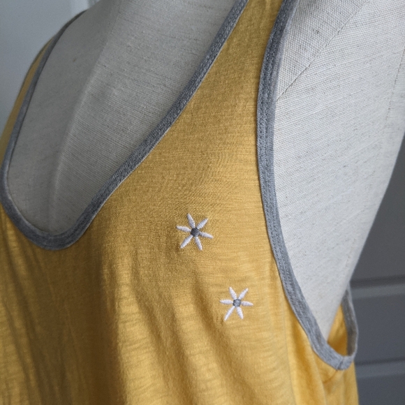 PJ Salvage Tank Lounge Embroider Daisy Racerback Scoop Neck Golden Yellow XL NWT - Picture 3 of 13